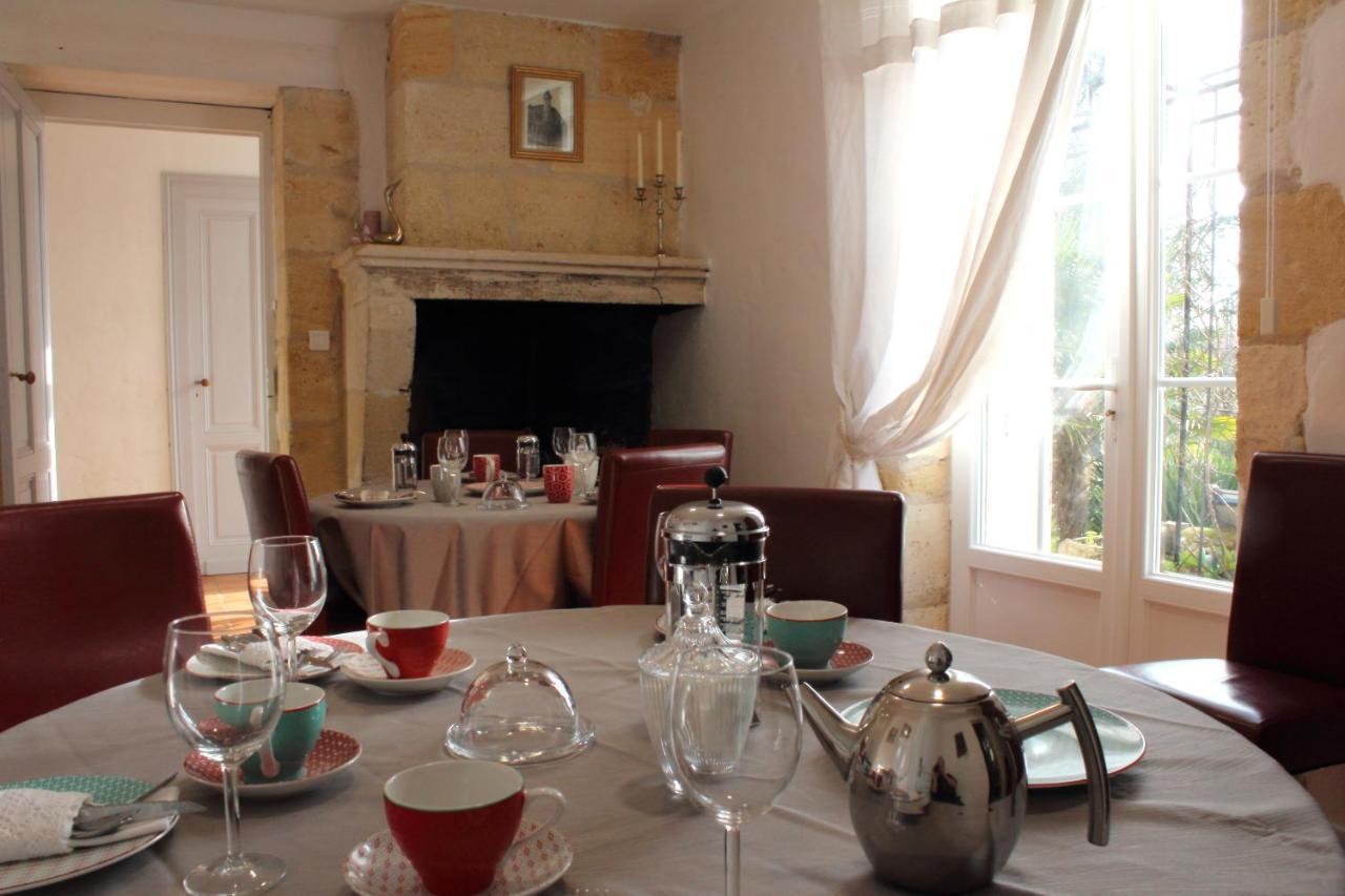 Relais De La Renaissance Bed & Breakfast Saint-Michel-de-Montaigne Екстериор снимка