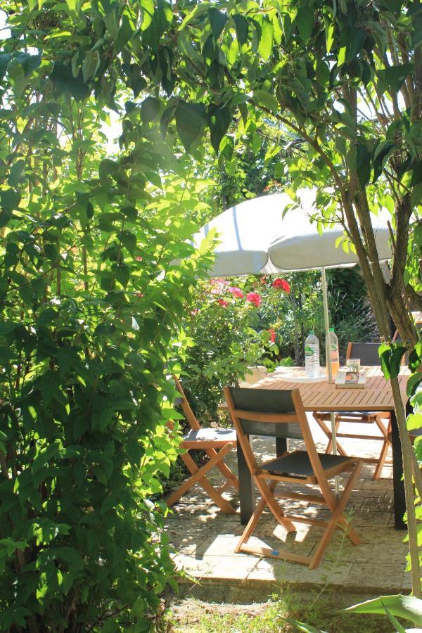 Relais De La Renaissance Bed & Breakfast Saint-Michel-de-Montaigne Екстериор снимка