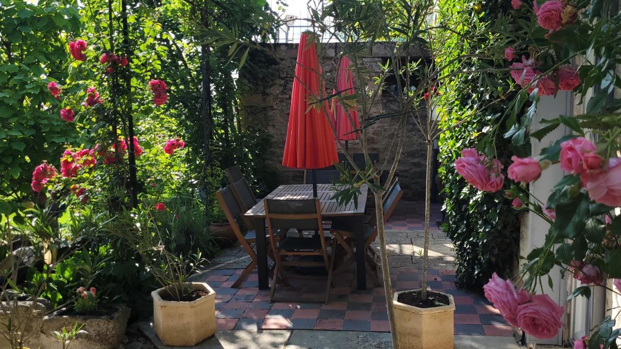Relais De La Renaissance Bed & Breakfast Saint-Michel-de-Montaigne Екстериор снимка